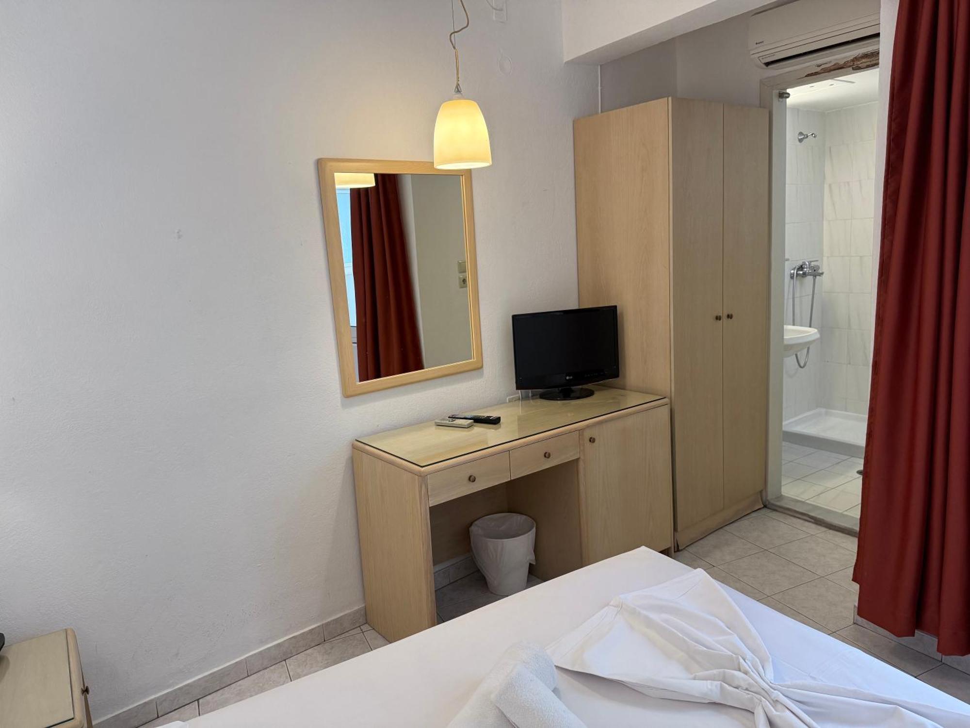 Savoy Hotell 2*
