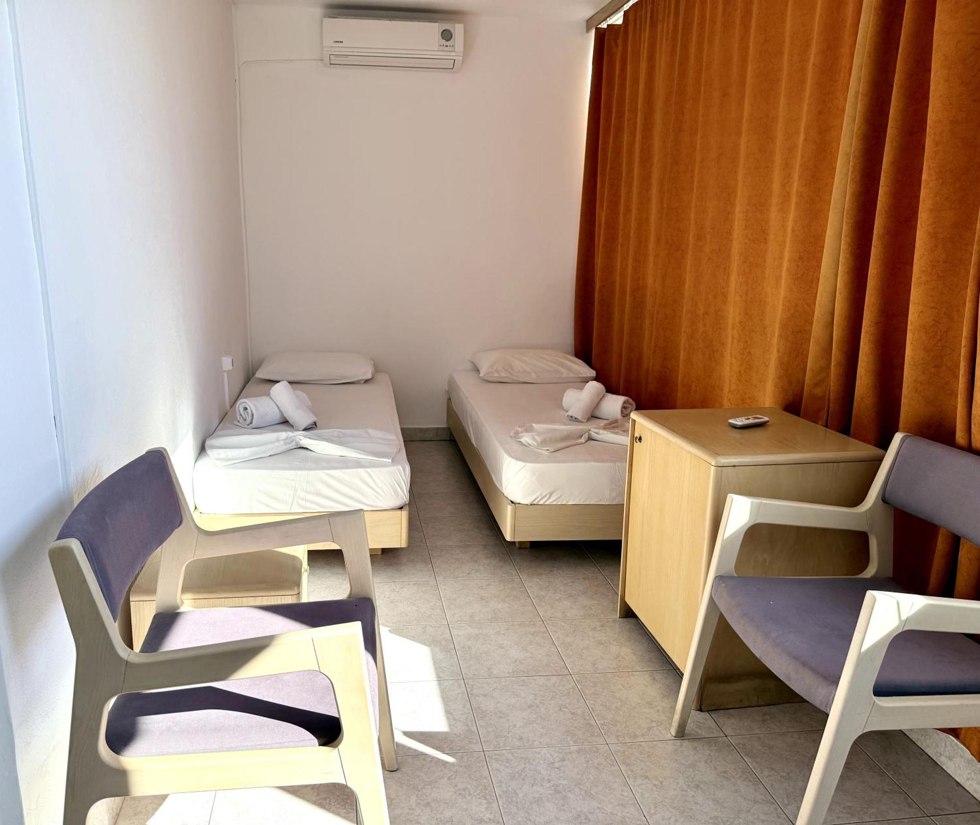 Savoy Hotell 2*