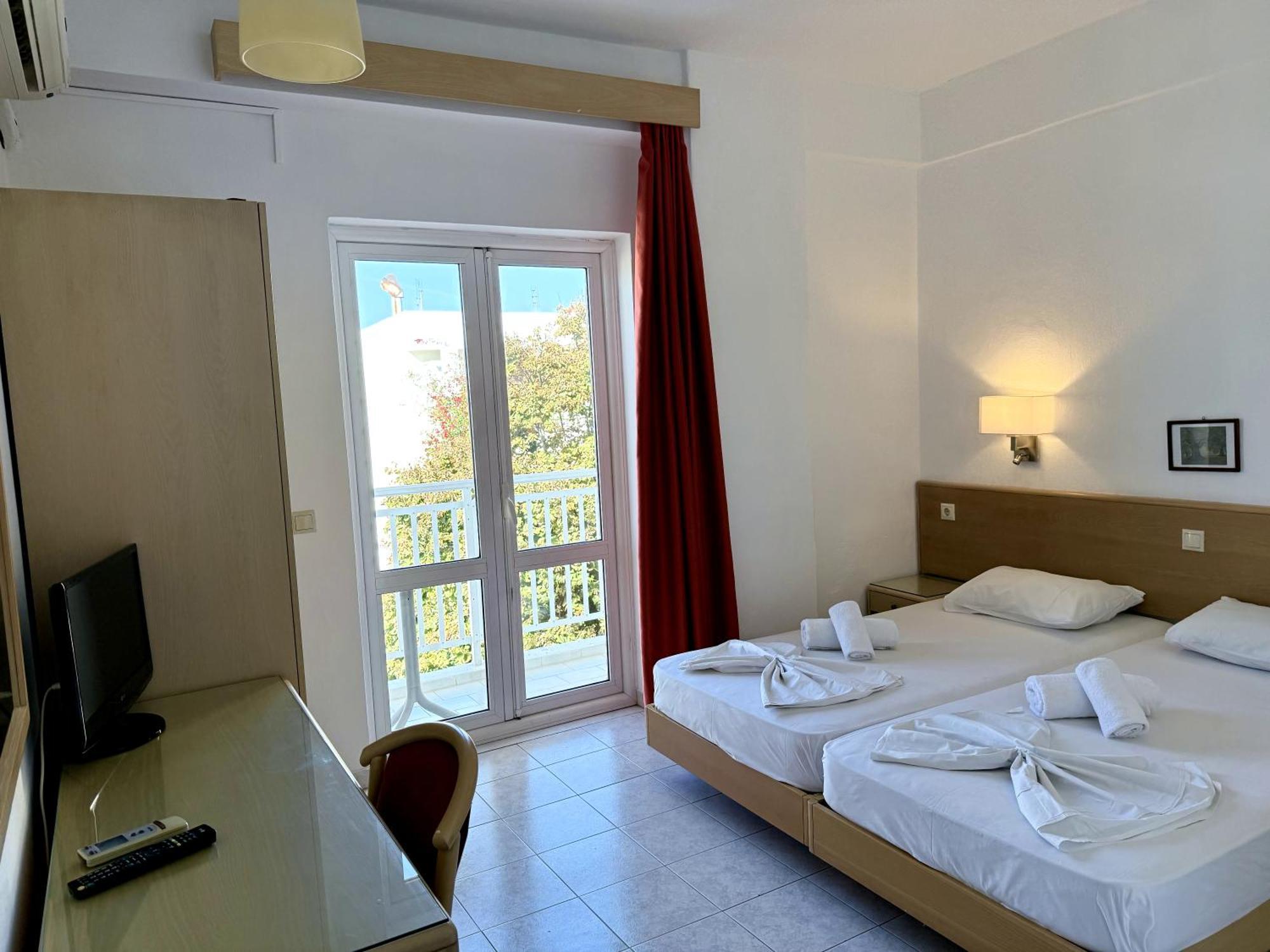 Savoy Hotell 2*